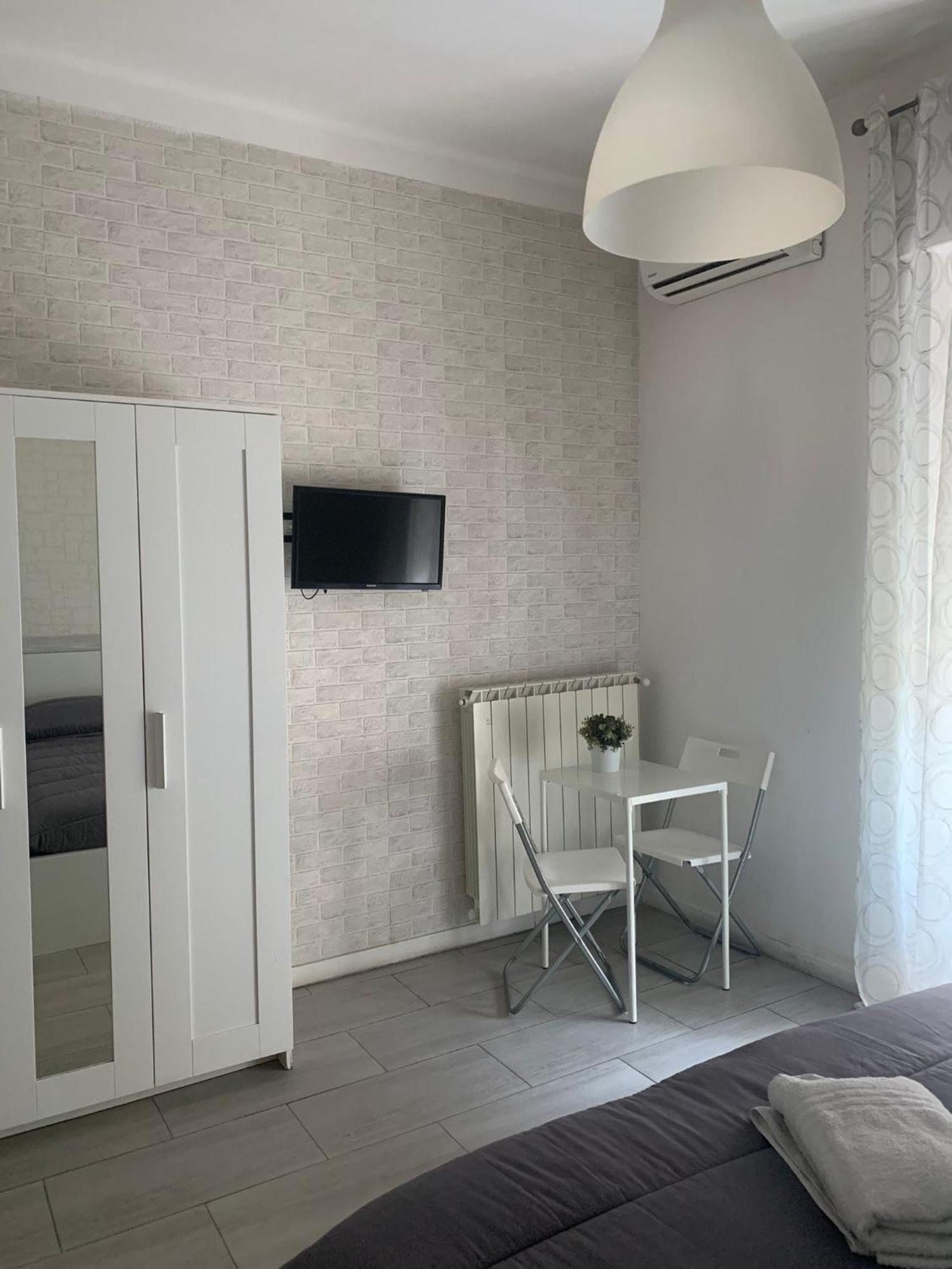 B&B Le Coccinelle Bari Exteriör bild